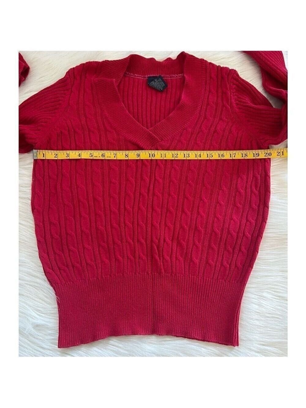 Bundle of 3 Cable Knit V Neck Sweaters (1X) - Picture 11 of 14